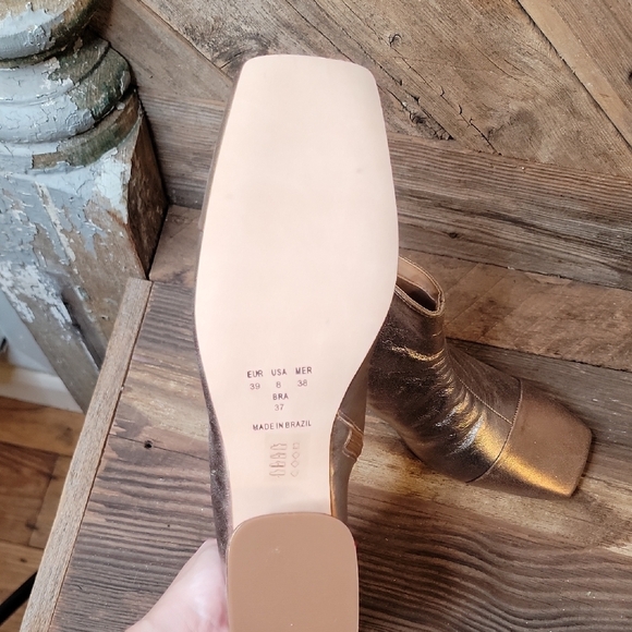 Bruno Menegatto Gold Ankle Booties with Metallic Finish - Picture 2 of 5